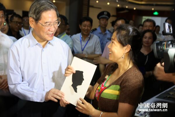 �԰��յĄ��Դ��F(xi��n)������ٛ(z��ng)�ͽo�й������_�k������(w��)Ժ�_�k���Ώ�־܊��