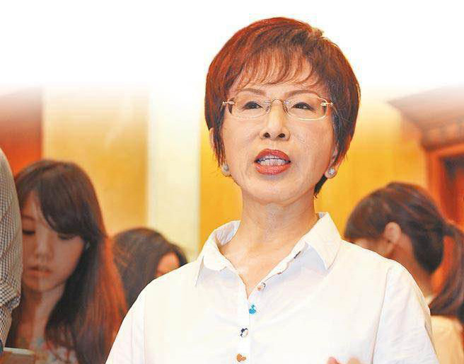 洪秀柱打?qū)W生議題發(fā)酵 學(xué)生力挺:她不會打人 洪秀柱打?qū)W生議題發(fā)酵 學(xué)生力挺:她不會打人