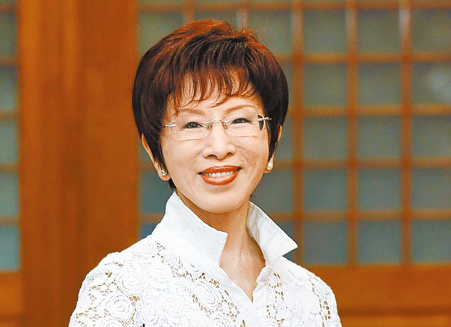 洪秀柱被問緋聞急發(fā)誓:與焦仁和是哥們 洪秀柱被問緋聞急發(fā)誓:與焦仁和是哥們