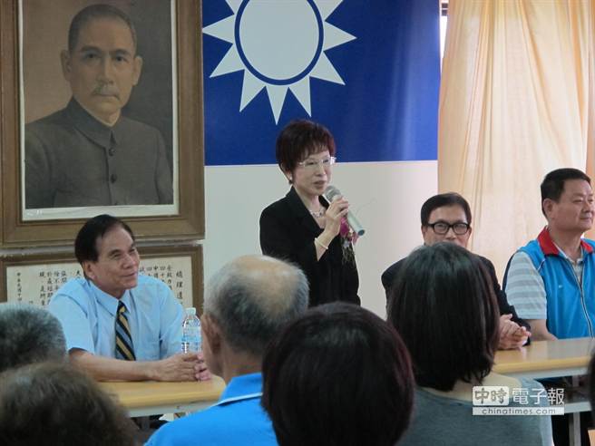 洪秀柱回應(yīng)中常委炮轟:疏于溝通是我的錯(cuò) 身段柔軟 洪秀柱回應(yīng)中常委炮轟:疏于溝通是我的錯(cuò) 身段柔軟