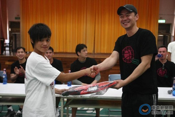 Selina老公有望代表國民黨參選臺北市"立委" Selina老公有望代表國民黨參選臺北市"立委"