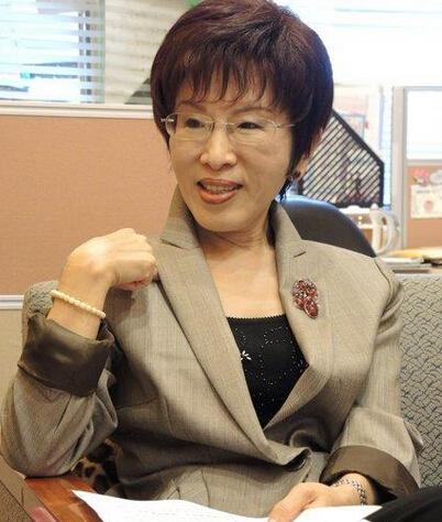 港媒:洪秀柱打翻了蔡英文選戰(zhàn)節(jié)奏(網(wǎng)絡(luò)圖) 港媒:洪秀柱打翻了蔡英文選戰(zhàn)節(jié)奏(網(wǎng)絡(luò)圖)