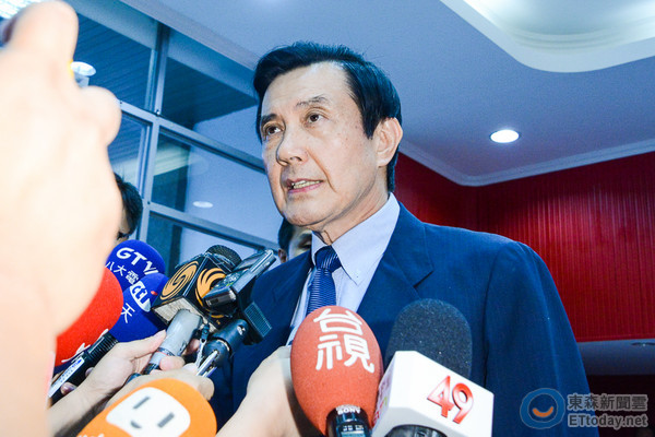 反省慰安婦傷痛歷史 馬英九邀百人看《蘆葦之歌》 反省慰安婦傷痛歷史 馬英九邀百人看《蘆葦之歌》