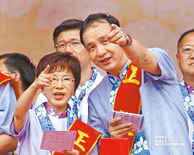 洪秀柱與朱立倫吳伯雄合體客家拉票 批綠太自滿 洪秀柱與朱立倫吳伯雄合體客家拉票 批綠太自滿