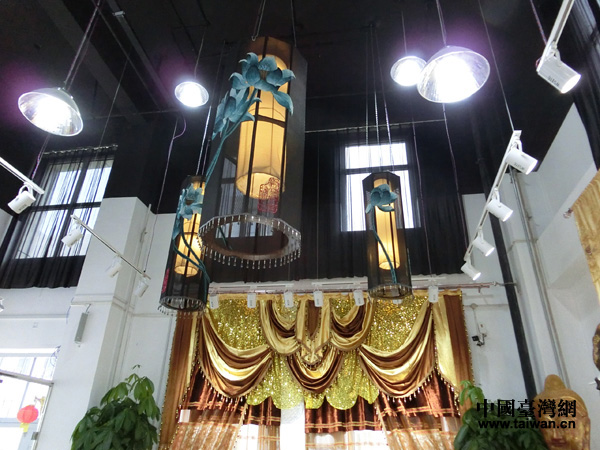 ������H�C��Ʒ���Ї��_���W(w��ng) ����Ӣ �z��