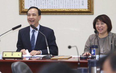 �������������ˡ������������󣩴��丱��ϯ�S���ݣ��ң������S�䡱���ܳ���