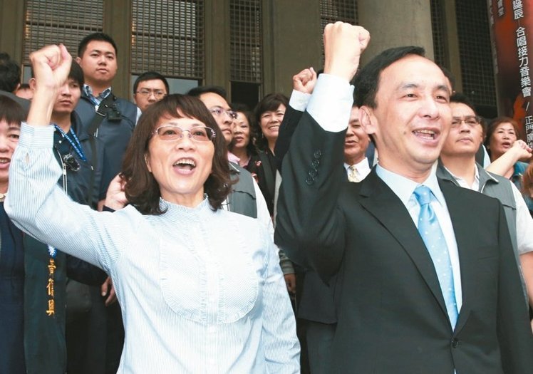 �������ؑ�(y��ng)�����օ^(q��)��ί��������(zh��ng)�h�������RӢ���dɫ