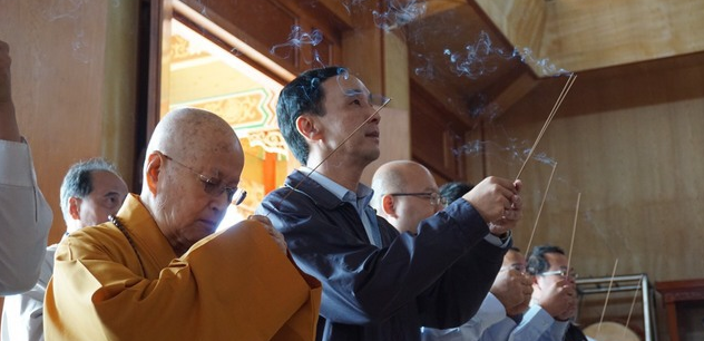 �������L����L(zh��ng)�������(l��)�������D���΄�(w��)