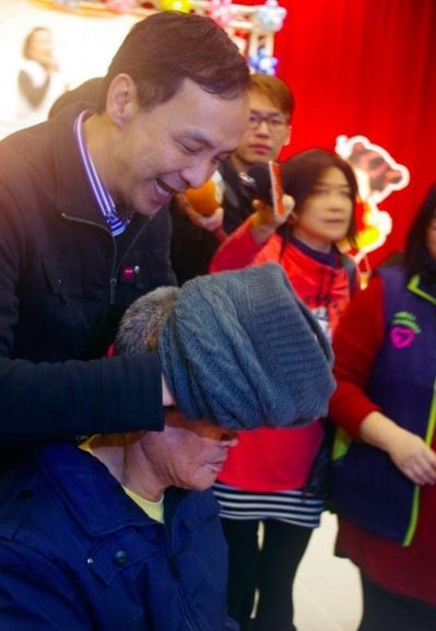 �������ͽ������Ϝ�ů���i�������D/��(li��n)�ψ� �B����z��