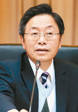 馬英九準(zhǔn)毛治國(guó)請(qǐng)辭 張善政確定接任"行政院院長(zhǎng)" 馬英九準(zhǔn)毛治國(guó)請(qǐng)辭 張善政確定接任"行政院院長(zhǎng)"