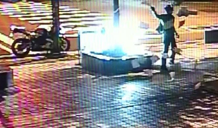 �RӢ������͸�^Ę�V��Facebook����ʾ���������Y��ʯ�o����չ�[��Ĳ����χ��t�Ό�h�����������m�����@�С��������c�Y���~�����ϼt�����������˵������h�����h��Ͷ�S���͏����@Щ�Џ����ѳ�Խ��ƽ�������c���εĽ�����ֻ��ɢ��������������������_����ɂ�����