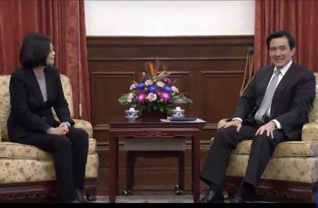 �RӢ���c��Ӣ�Ľ����������_(t��i)���e�^��(hu��)��