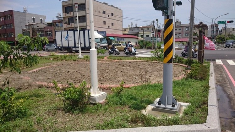 �Y�����~��ͻ���� �{(l��n)�I(y��ng)��ʿ�Q�������Ӣ������