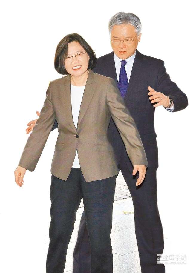 ��Ӣ�ģ���27�ո��ί�� ����(b��o)���F(xi��n)����ί�����ԣ��ң��Hӭ��ᘌ��ɰ��P(gu��n)ϵ����������ՄԒ����̽�������DƬ��Դ���_�����Ї��r(sh��)��(b��o)����