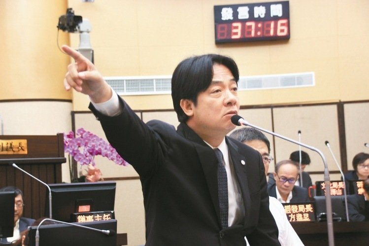 綠營爭2018百里侯內(nèi)戰(zhàn)將起 傳賴清德欲選新北市長 綠營爭2018百里侯內(nèi)戰(zhàn)將起 傳賴清德欲選新北市長