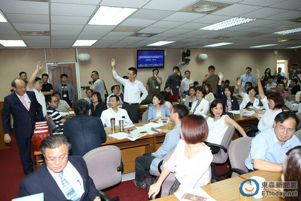 ���{(l��n)ί����ϯ�����D(zhu��n)�l���������(hu��) ��G�I(y��ng)����(sh��)����