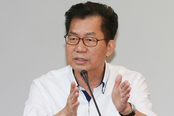 臺當(dāng)局“環(huán)保署長”李應(yīng)元 臺當(dāng)局“環(huán)保署長”李應(yīng)元