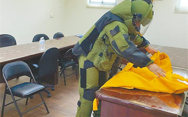 ��Ӣ���k�����յ�����������(j��ng)��ֻ������C(j��)