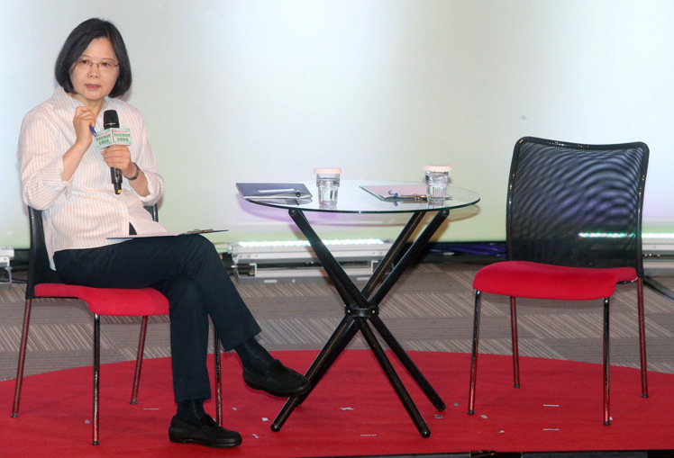 �_��(d��ng)�֡��������������e�k����������Փ��������Ӣ�ĵ������~�����c�F(xi��n)�����p�ˌ�Մ