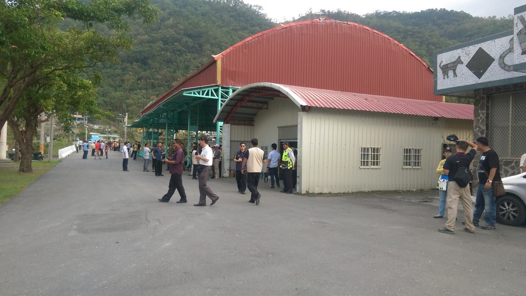 ��Ӣ���_�|�������R·�϶��ǾS�����_���ֹنT