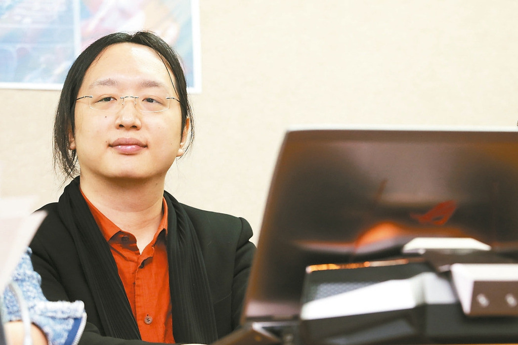 ������Ժ����(sh��)�֡���ί�����Pÿ���������塰�h(yu��n)���ϰࡱ���ڡ���(n��i)�w����(chu��ng)�¡���ί��ÿ�܃��첻���k�����ϰ�����