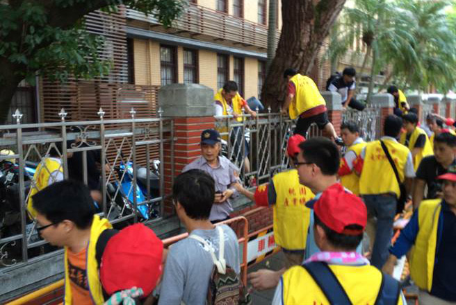 ���h��Ӣ�Į�(d��ng)��?j��n)M�h7������ڈF(tu��n)һ��ԇ�D�_�롰����Ժ�����h