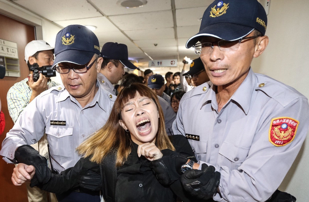 ����ڈF(tu��n)1���J�����M(j��n)�h�F(tu��n)���ٿ½���k���ң�Ҫ��½�㑳���(l��i)��(du��)Ԓ���D�鿹�hf�߱����������x��(ch��ng)