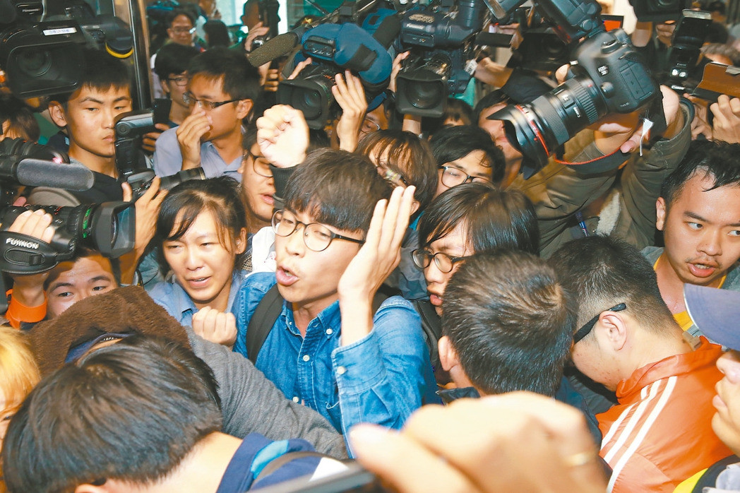 ����F�w���쵽���M�h�����h�������h���ڹ�7�������(y��u)�ݾ�����������o���c��Ӣ�Į���������˳���P��δ�팢��Ӱ�S��