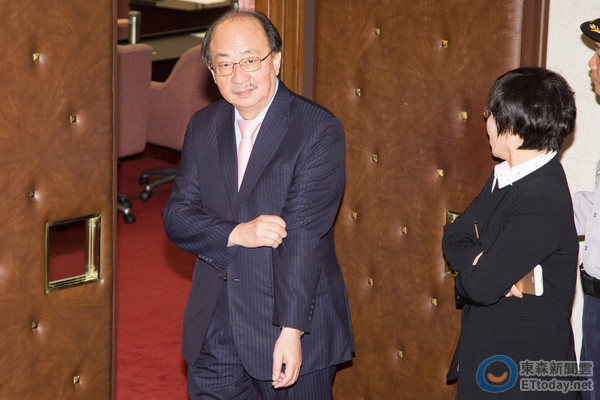 �½�㑸��RӢ�� �_�Ǐ�(qi��ng)�@���ǷǱ����M(j��n)�˹ײ���