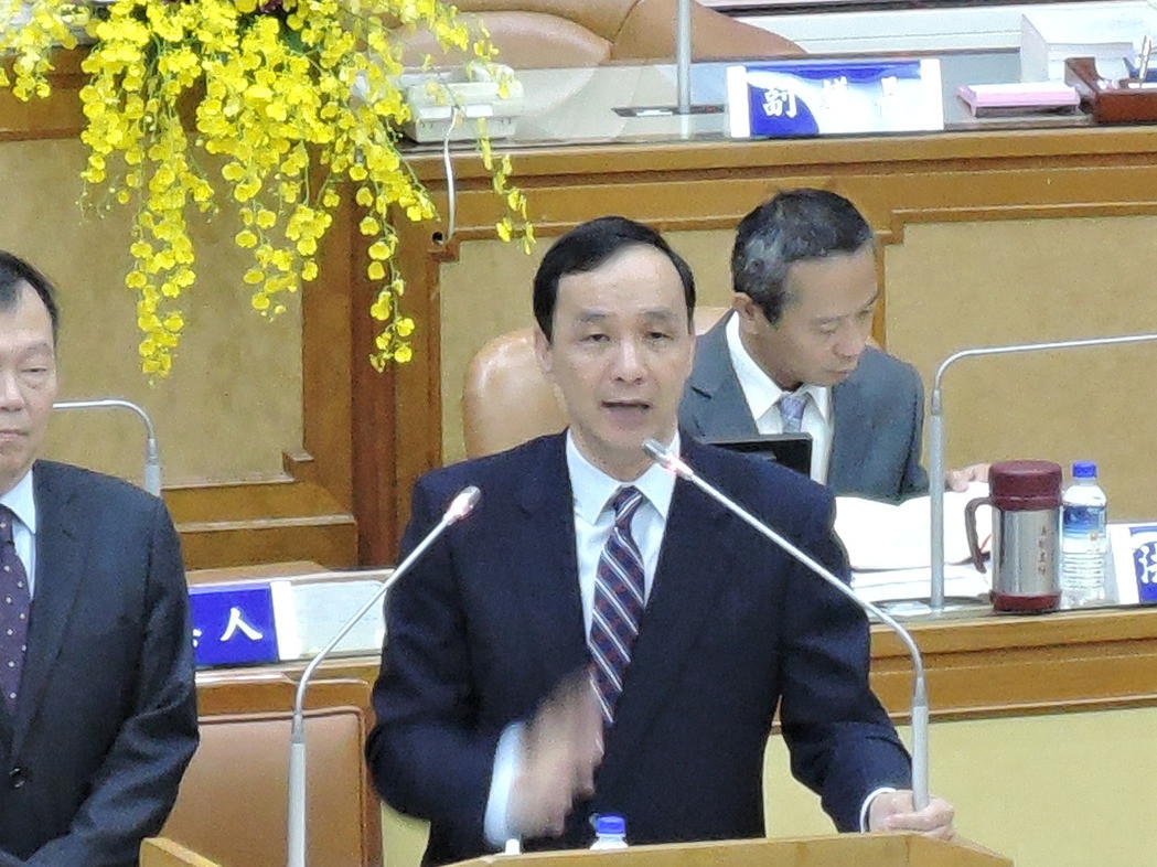 政策隨政黨輪替改變? 朱立倫嗆蔡當(dāng)局:不要欺負(fù)新北 政策隨政黨輪替改變? 朱立倫嗆蔡當(dāng)局:不要欺負(fù)新北