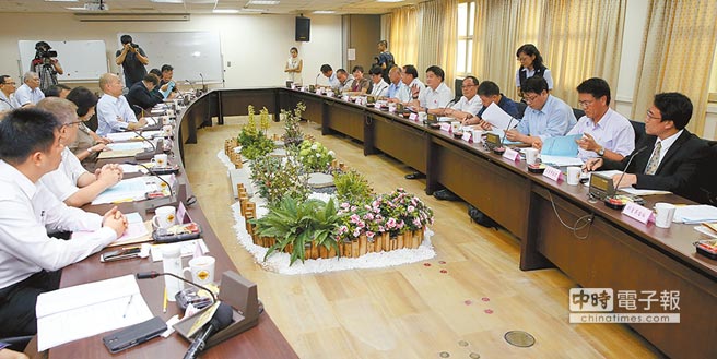 臺(tái)北農(nóng)產(chǎn)運(yùn)銷公司上月董事會(huì)改選3席常務(wù)董事 臺(tái)北農(nóng)產(chǎn)運(yùn)銷公司上月董事會(huì)改選3席常務(wù)董事