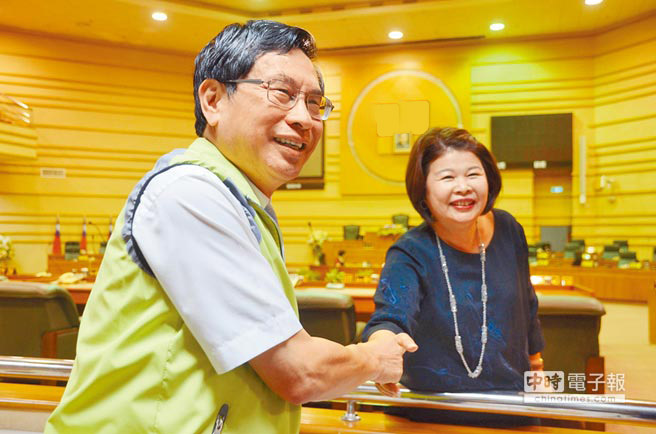 �_(t��i)��15�h���L(zh��ng)��(li��n)���˞�(z��i)ʳƷݔ�_(t��i)����(du��)���̮�(d��ng)�ֱ��������DƬ��(l��i)Դ���_(t��i)�����Еr(sh��)��ӈ�(b��o)����