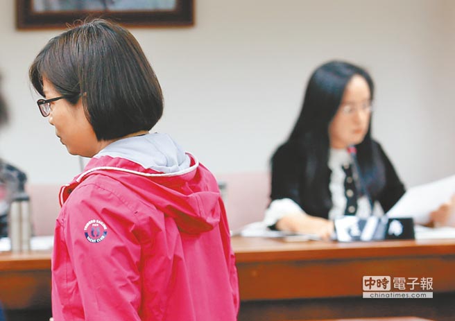 ������Ժ��1���ٶ�ᘌ���һ��һ�ݡ��M(j��n)�г�Ұ�f(xi��)��������ί������ң��󣩳ö���(sh��)ý�w�x�_����M(j��n)����h�����c���֕��h��ͬ�h����ί��ꐬ����ң���ͬİ·