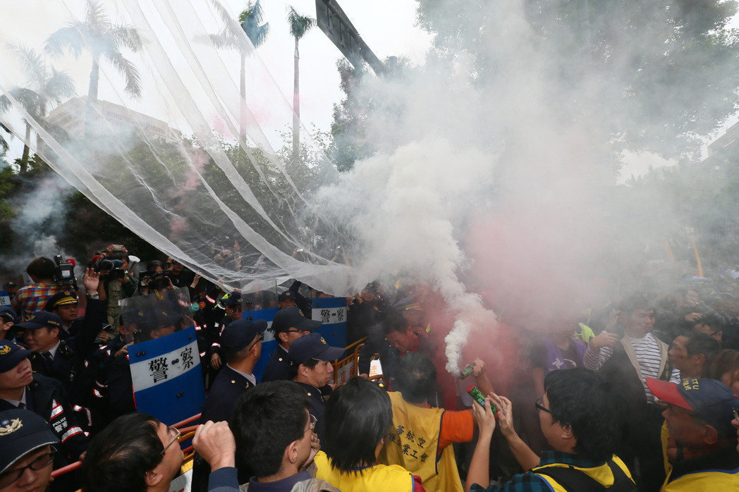 ���ڻ����������ݰ�2����ƴ�����x���^�P(gu��n)���ڈF(tu��n)�ڈ��⿹�h��һ�ȁG�S���F��