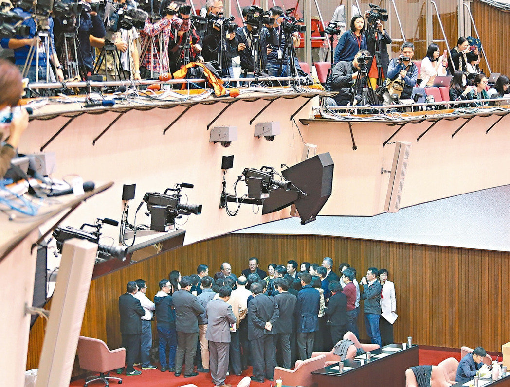 ��ʳ��ͬ�������ĸ� ���M(j��n)�h����߀Ҫ����4��(zh��n)��(ch��ng)