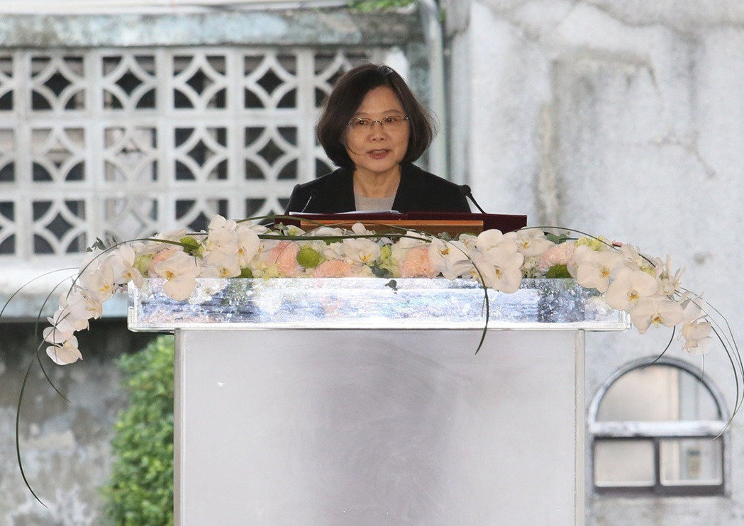 ��Ӣ�ķQҪ��ֹ���� �_�Ǐ��S����Ӣ���Լ�����