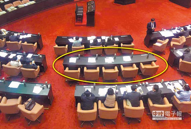 "時代力量"缺席公營事業(yè)預算審查 民進黨諷:時代缺席 "時代力量"缺席公營事業(yè)預算審查 民進黨諷:時代缺席