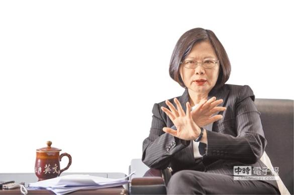 辜寬敏稱曾建議蔡英文"特赦"扁:她最大缺點(diǎn)是不回應(yīng) 辜寬敏稱曾建議蔡英文"特赦"扁:她最大缺點(diǎn)是不回應(yīng)