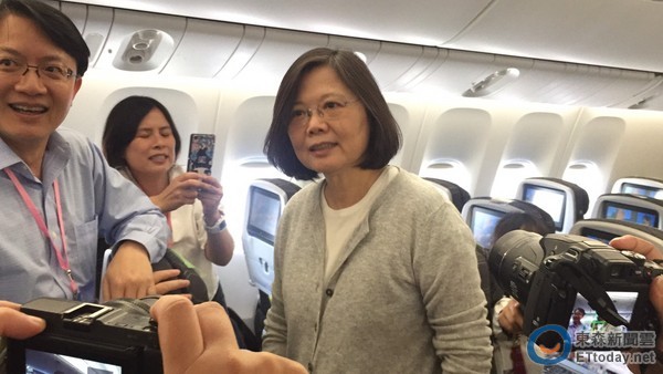 ��Ӣ�ć@���H׃���� ����:����"�β�ʳ����"�İװV