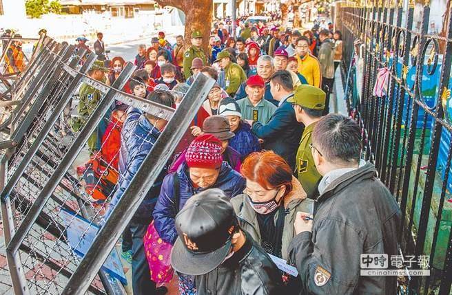 ��27�ú�ʿβ����22���ڄP���ǈ�(ch��ng)����ϯ�͕�(hu��)����ʿ������(j��ng)�^�����P(gu��n)�������(hu��)��(ch��ng)