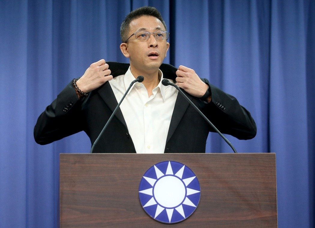 �������������h��ϯ�x�e���������^�h�T���}