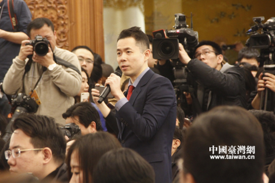 十二屆全國人大五次會(huì)議新聞發(fā)布會(huì)舉行 十二屆全國人大五次會(huì)議新聞發(fā)布會(huì)舉行