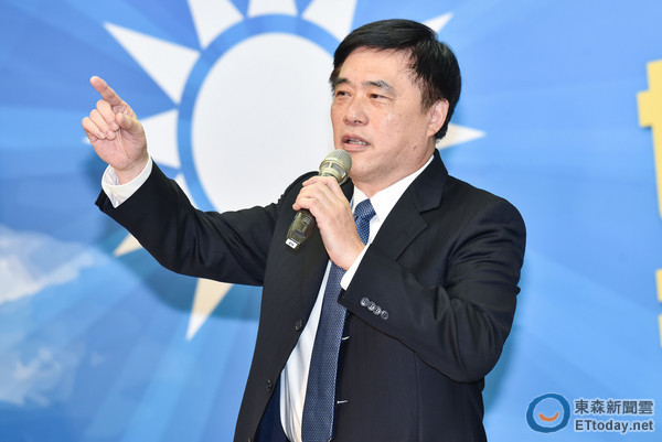 國(guó)民黨主席選舉民調(diào)顯示郝龍斌領(lǐng)先 洪秀柱隨其后 國(guó)民黨主席選舉民調(diào)顯示郝龍斌領(lǐng)先 洪秀柱隨其后