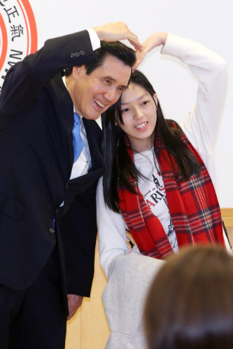 �RӢ���c�W(xu��)����Ӱ���_(t��i)����(li��n)�ψ�(b��o)��ӛ���K���ң��zӰ