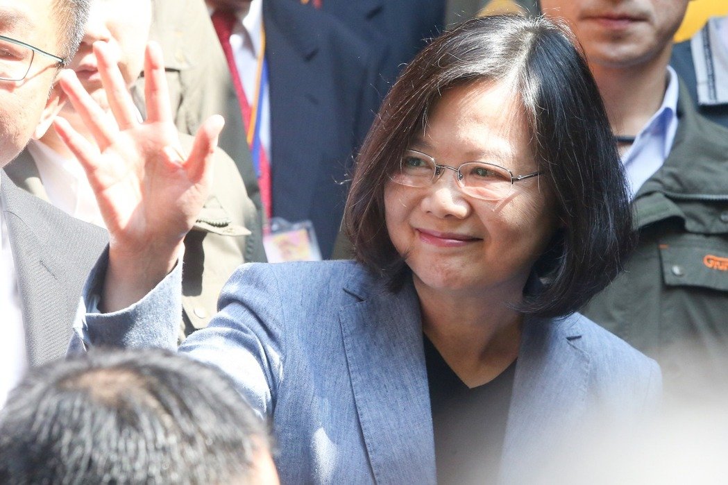 photoCAUH1YLM.jpg photoCAUH1YLM.jpg