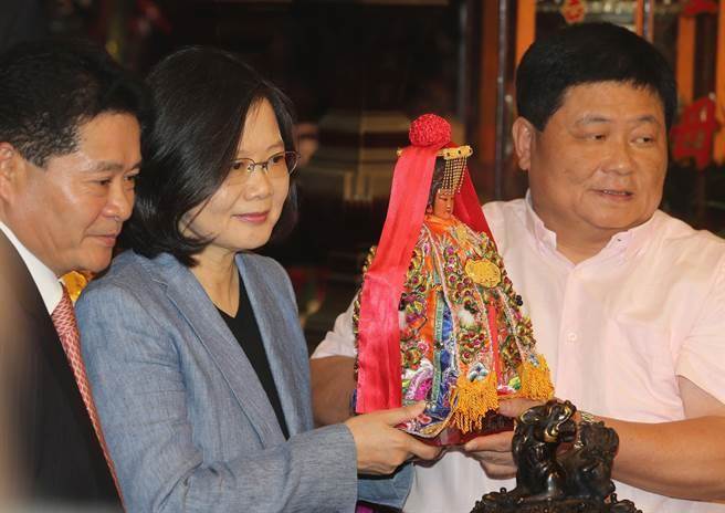 媽祖也淪陷了? 臺媒發(fā)文稱"媽祖是國民黨統(tǒng)治工具" 媽祖也淪陷了? 臺媒發(fā)文稱"媽祖是國民黨統(tǒng)治工具"