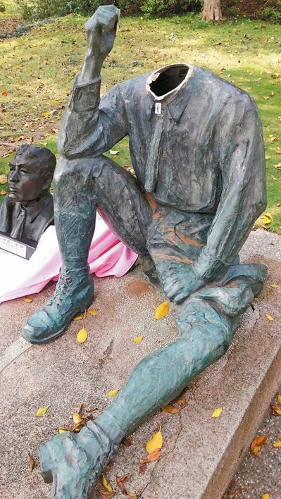 八田與一雕像遭斬首:蔡英文“去中”致另端力量反撲 八田與一雕像遭斬首:蔡英文“去中”致另端力量反撲