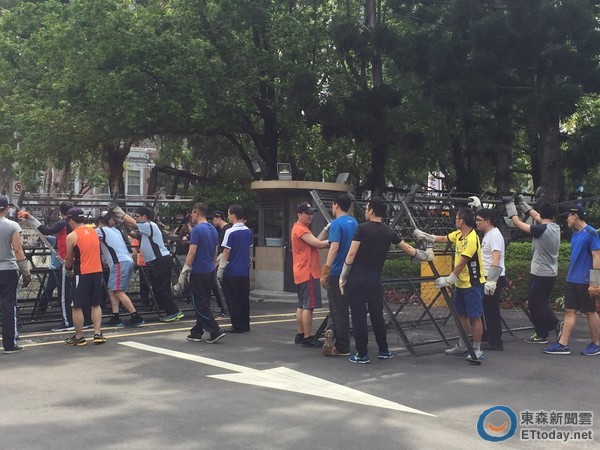 �_(t��i)"��Ժ"�ܵ�Ƭ�����ر������hȺ�� ������"�O(ji��n)�z"