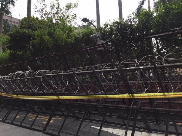 �_(t��i)"��Ժ"�ܵ�Ƭ�����ر������hȺ�� ������"�O(ji��n)�z"