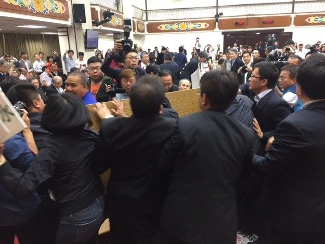 �������^�����M(j��n)�h��(d��ng)��20���ͨ�^��ǰհӋ(j��)�����ݰ������DƬ��Դ���_(t��i)����(li��n)�ψ�(b��o)����